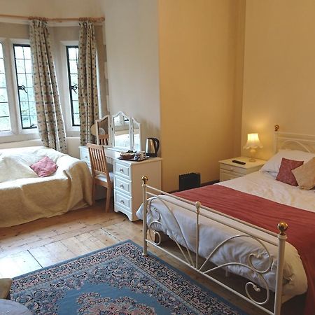 לינה וארוחת בוקר מלקשאם Cleeve House מראה חיצוני תמונה