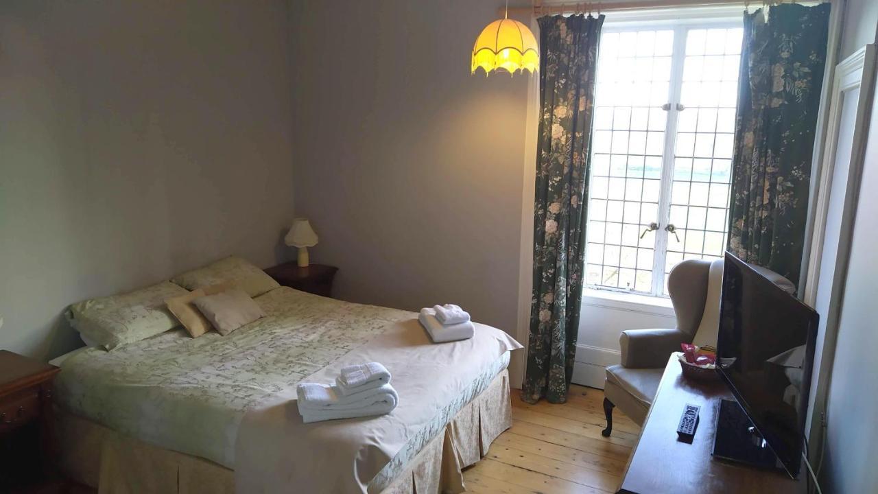 לינה וארוחת בוקר מלקשאם Cleeve House מראה חיצוני תמונה